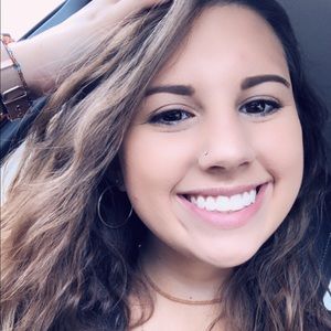 Meet your Posher, Kacie